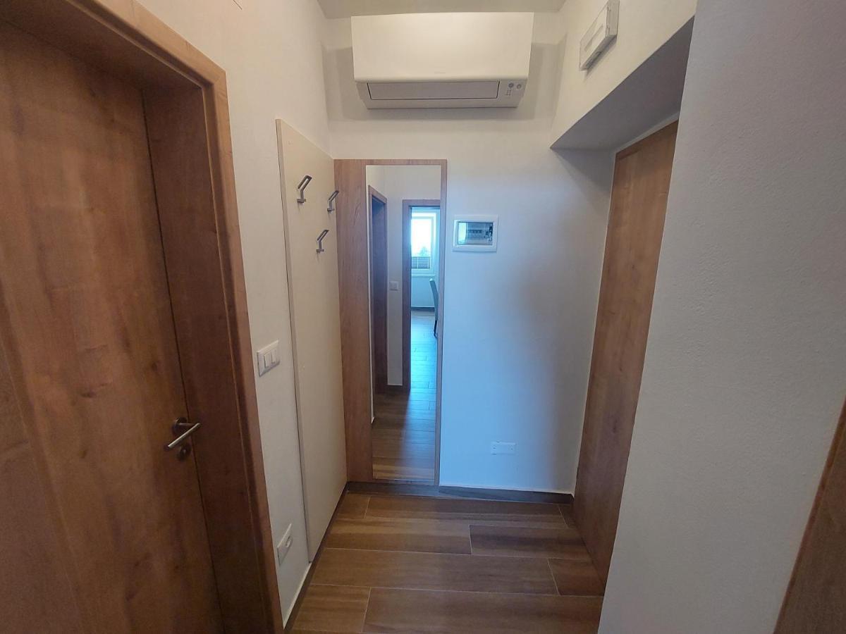 Hotel Gostilna In Pizzeria Pri Brajdi Komen Exterior foto